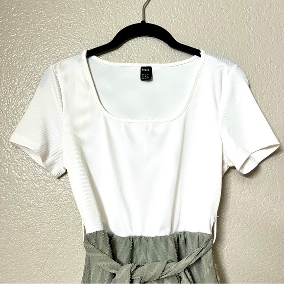 SHEIN EMERY ROSE Two Tone Belted A-line Dress (Green, Medium) - Picture 4 of 11